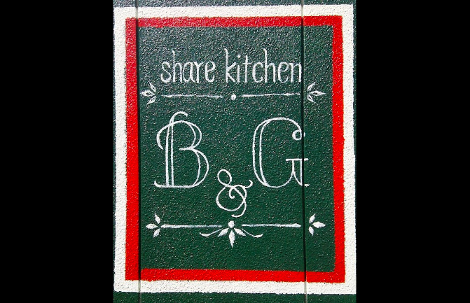 share kitchen B&G